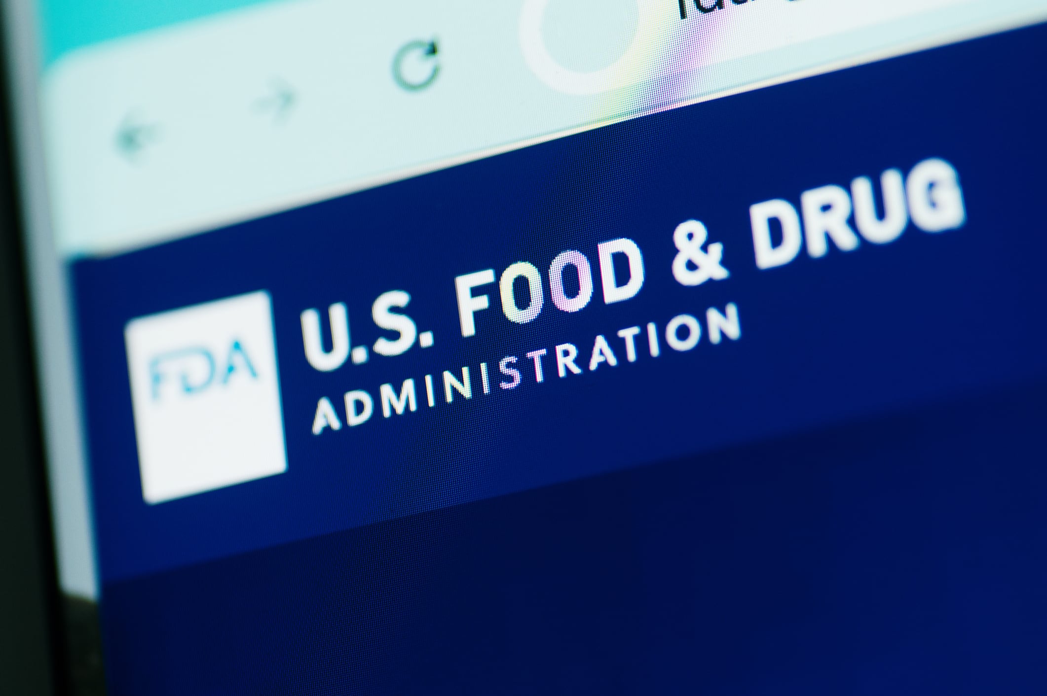 As FDA leadership shifts, observers warn of rising food safety risks